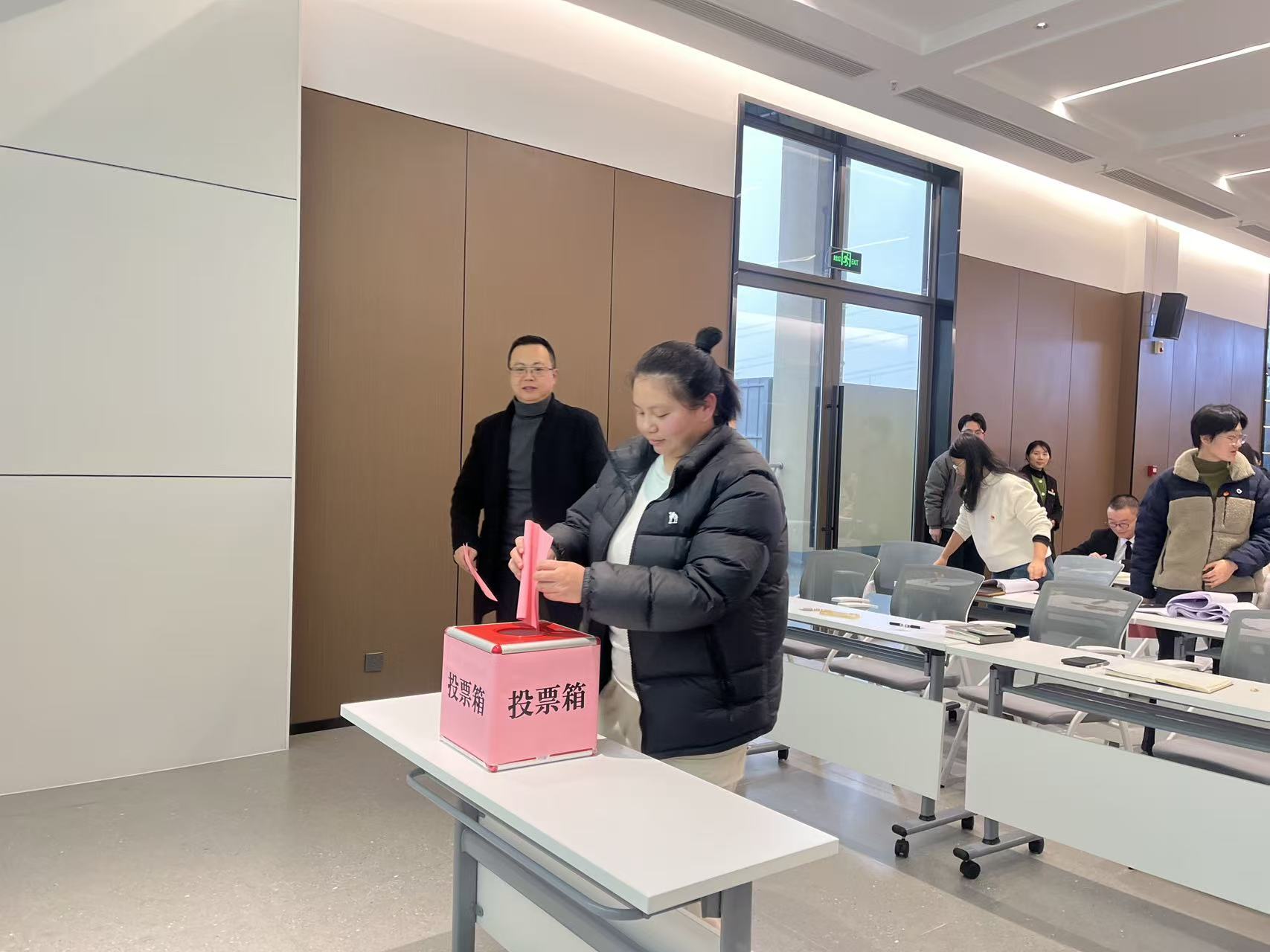 b563efa68cac3475042a9017378bd99d