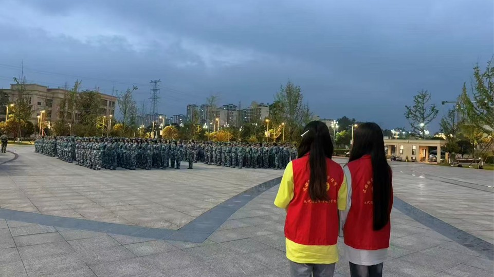 图三